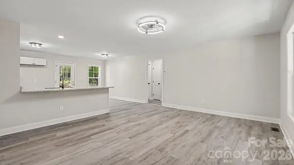 1815 Hollywood DR, Salisbury, NC 28144