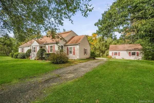 929 Freedom Plains RD, Poughkeepsie, NY 12603