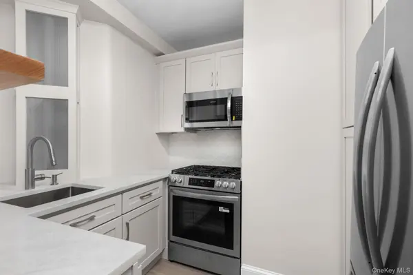 208 Centre Ave #4-B, New Rochelle, NY 10805