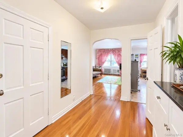 8427 Corona AVE, Elmhurst, NY 11373