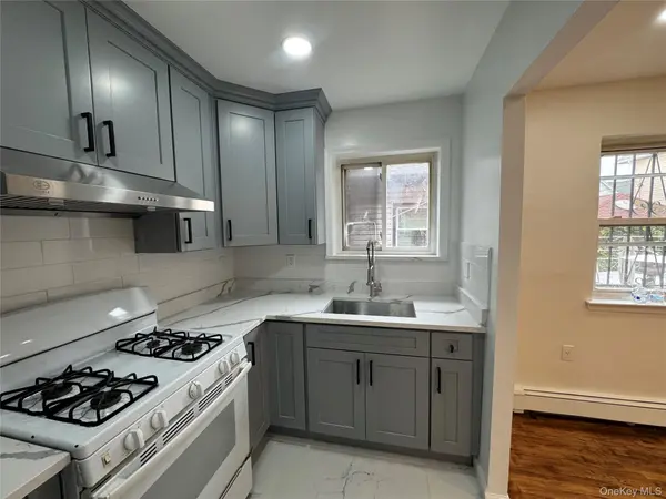 116-09 91st AVE #2nd fl, Richmond Hill, NY 11418