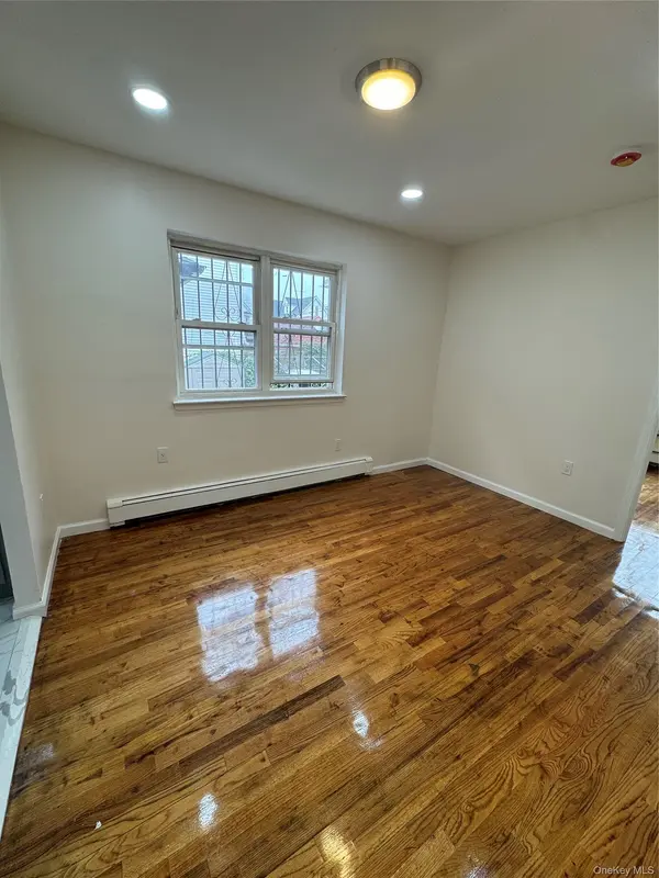 116-09 91st AVE #2nd fl, Richmond Hill, NY 11418