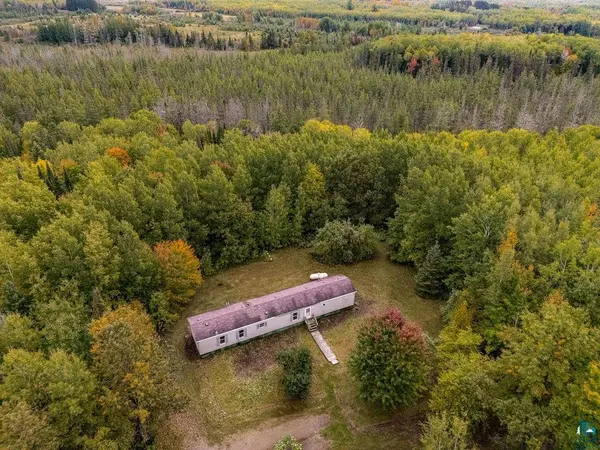 7704 Swan Lake Rd, Saginaw, MN 55779