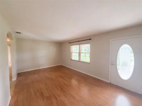 2716 CHARLESTON DR, Plant City, FL 33563