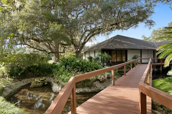 1255 N VANTAGE POINT DR, Crystal River, FL 34429