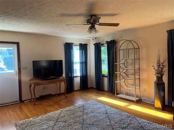 213 North Main ST, Arcadia, MO 63621