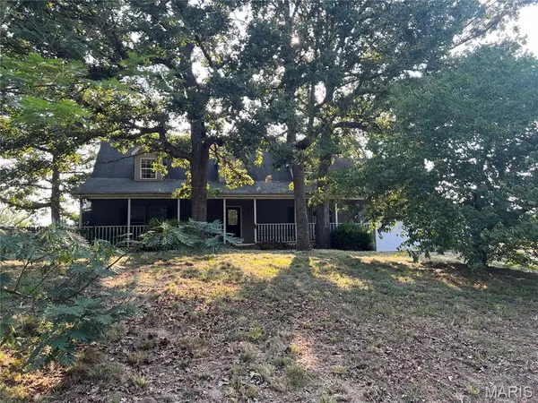 32539 Odessa DR, Lebanon, MO 65536