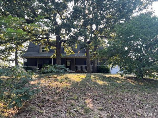 32539 Odessa DR, Lebanon, MO 65536