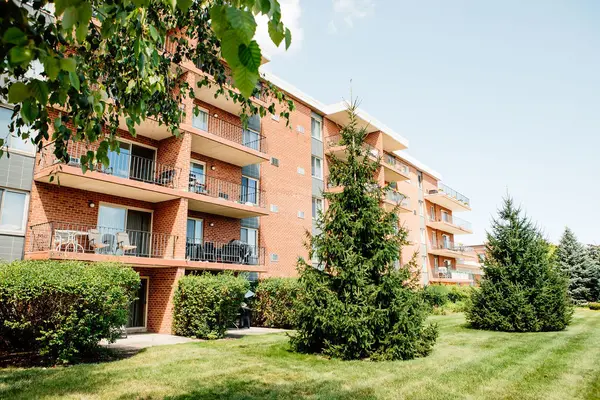 16 E Old Willow RD #206-S, Prospect Heights, IL 60070