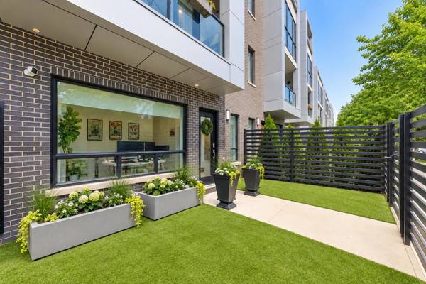 1743 N Winnebago AVE, Chicago, IL 60647