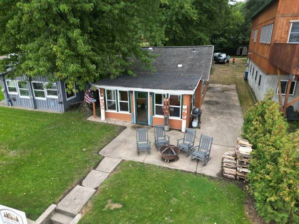 5446 N River RD, Byron, IL 61010