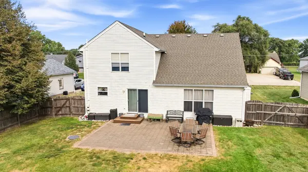 1416 Sandwich DR, Lake Holiday, IL 60548