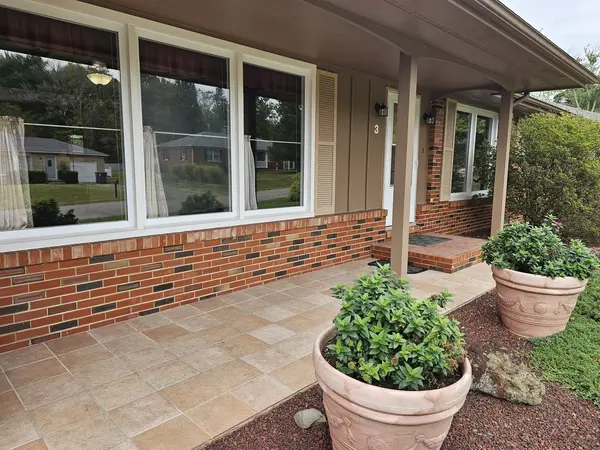 3 Linnview DR, Mt Vernon, IL 62864