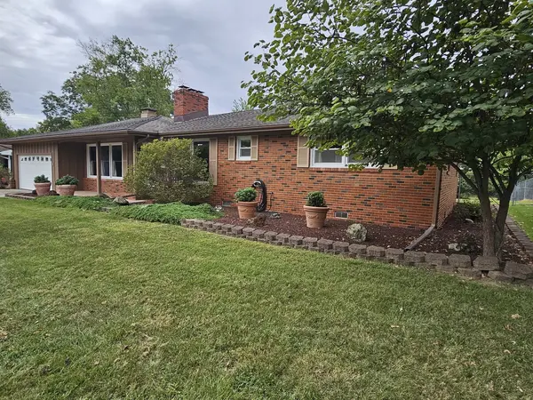 3 Linnview DR, Mt Vernon, IL 62864
