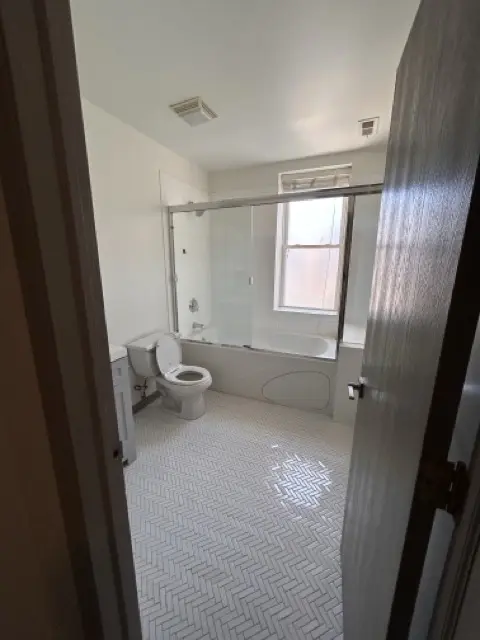 4953 S Calumet AVE #3S, Chicago, IL 60615