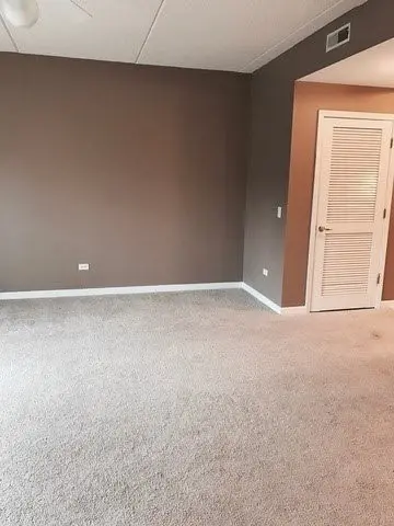 601 W RAND RD #108, Arlington Heights, IL 60004