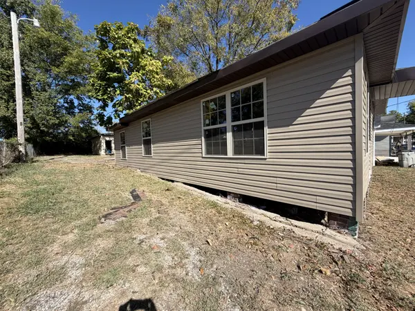 812 Younglove St, Hopkinsville, KY 42240