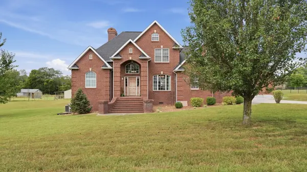 88 Hunters Landing Dr, Manchester, TN 37355