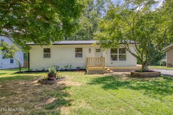1831 Outer Drive, Lenoir City, TN 37771