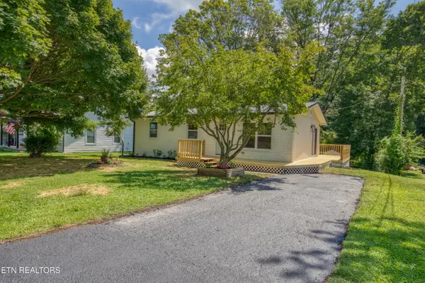 1831 Outer Drive, Lenoir City, TN 37771
