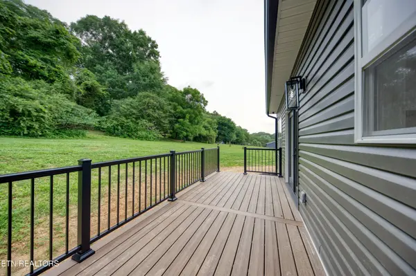 180 Huckleberry Hollow, Kingston, TN 37763