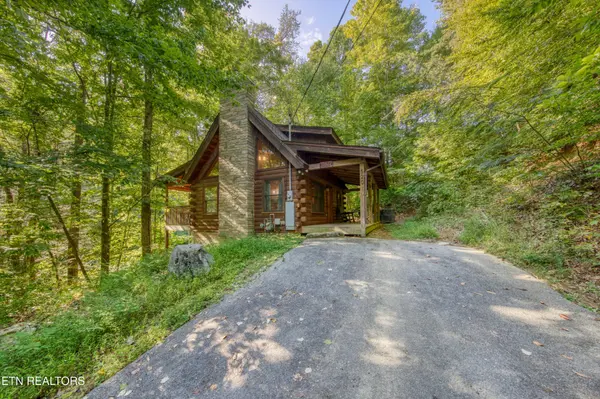 520 Ogle Drive, Pigeon Forge, TN 37863