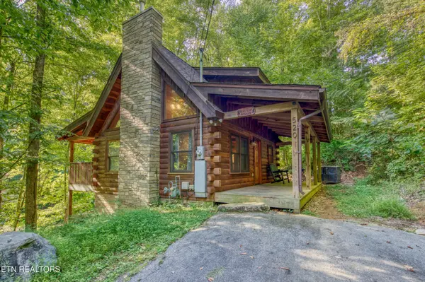 520 Ogle Drive, Pigeon Forge, TN 37863