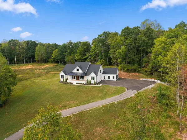 112 Berry Rd, Dickson, TN 37055