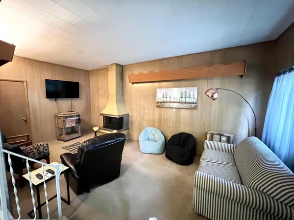236 Random Rd, Arkansas City, KS 67005