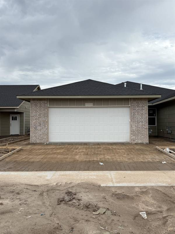 2908 S Denene St, Wichita, KS 67215