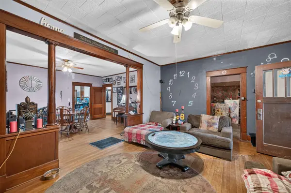243 W Adams St, Howard, KS 67349