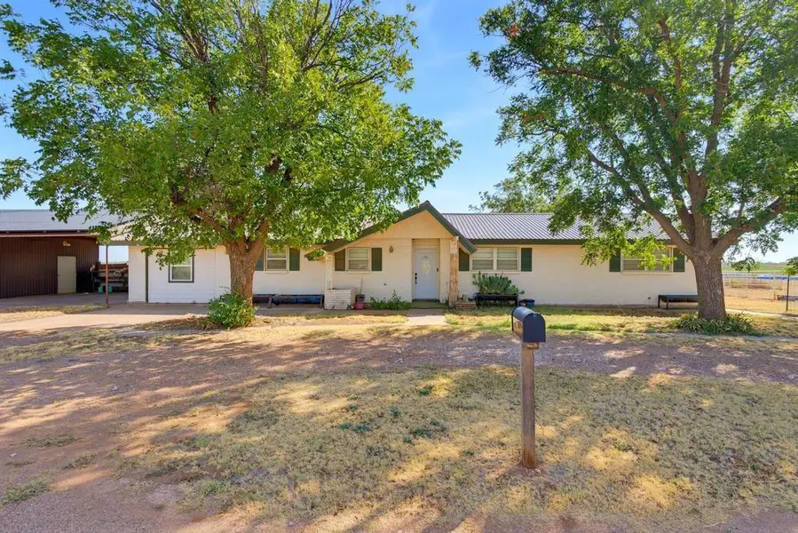 508 N Water Street, Roby, TX 79543