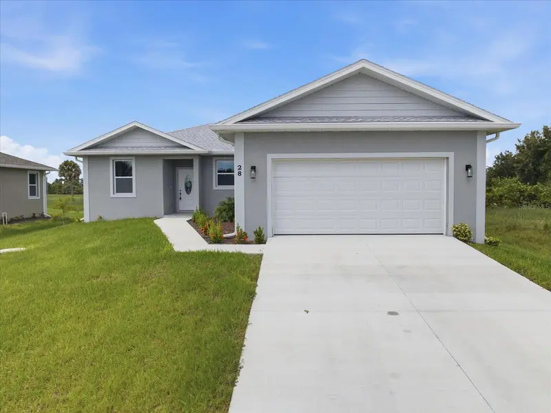 28 COXSWAIN DR, Placida, FL 33946