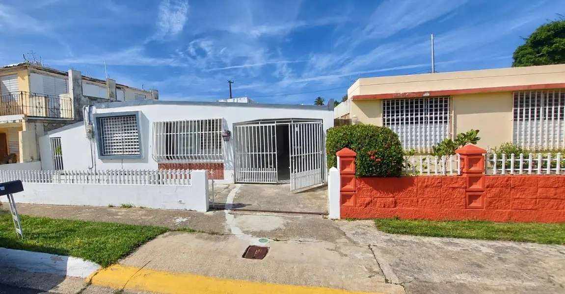 Calle Central URBANIZACIÓN BAHÍA, Catano, PR 00962