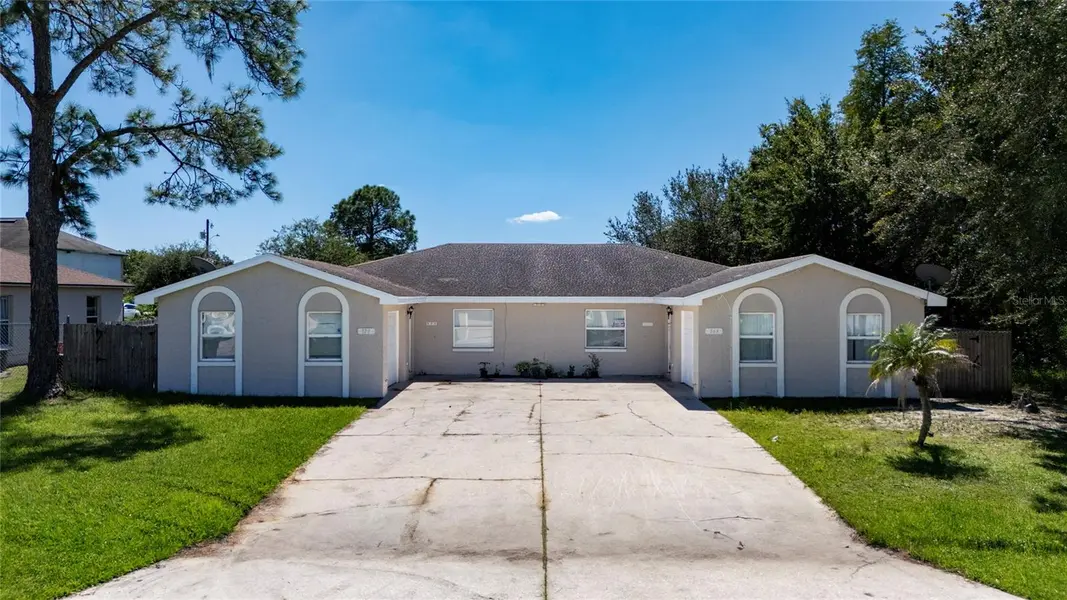 571 IMPERIAL PL, Kissimmee, FL 34758