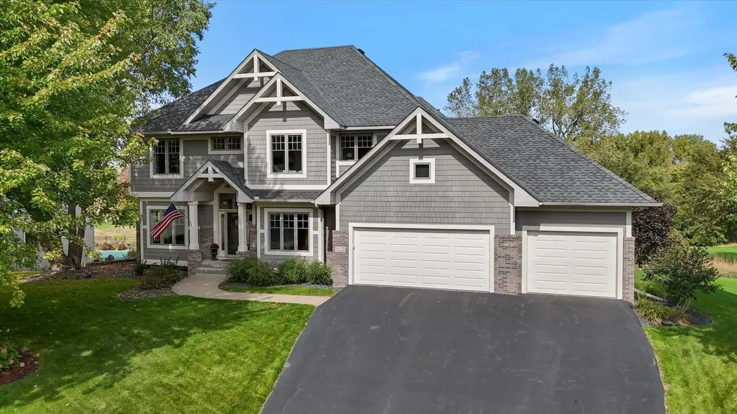 10520 Pinnacle WAY, Woodbury, MN 55129