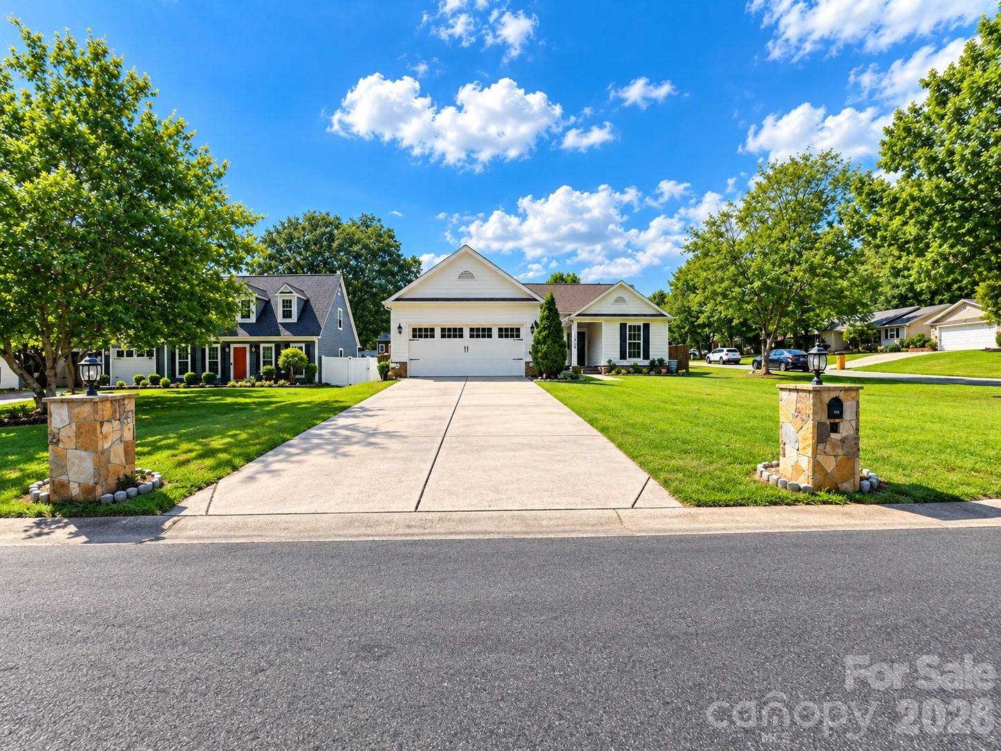 11619 Bowsby CT, Charlotte, NC 28215