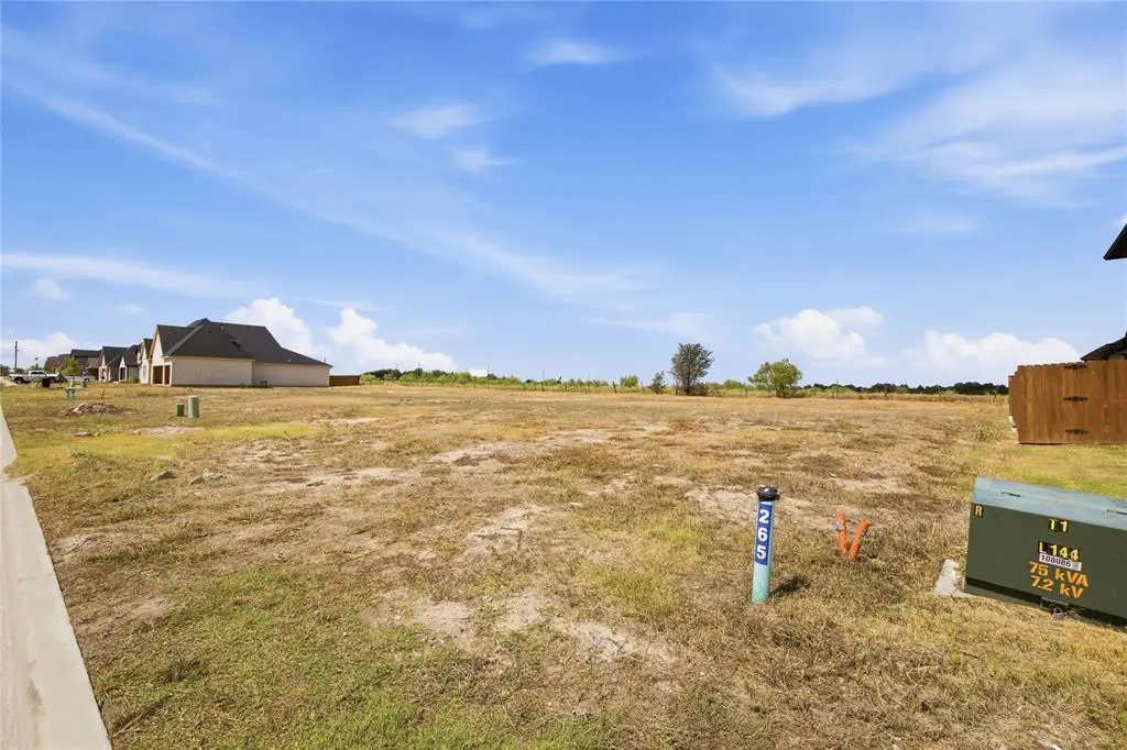 265 Brent Lane, Greenville, TX 75402