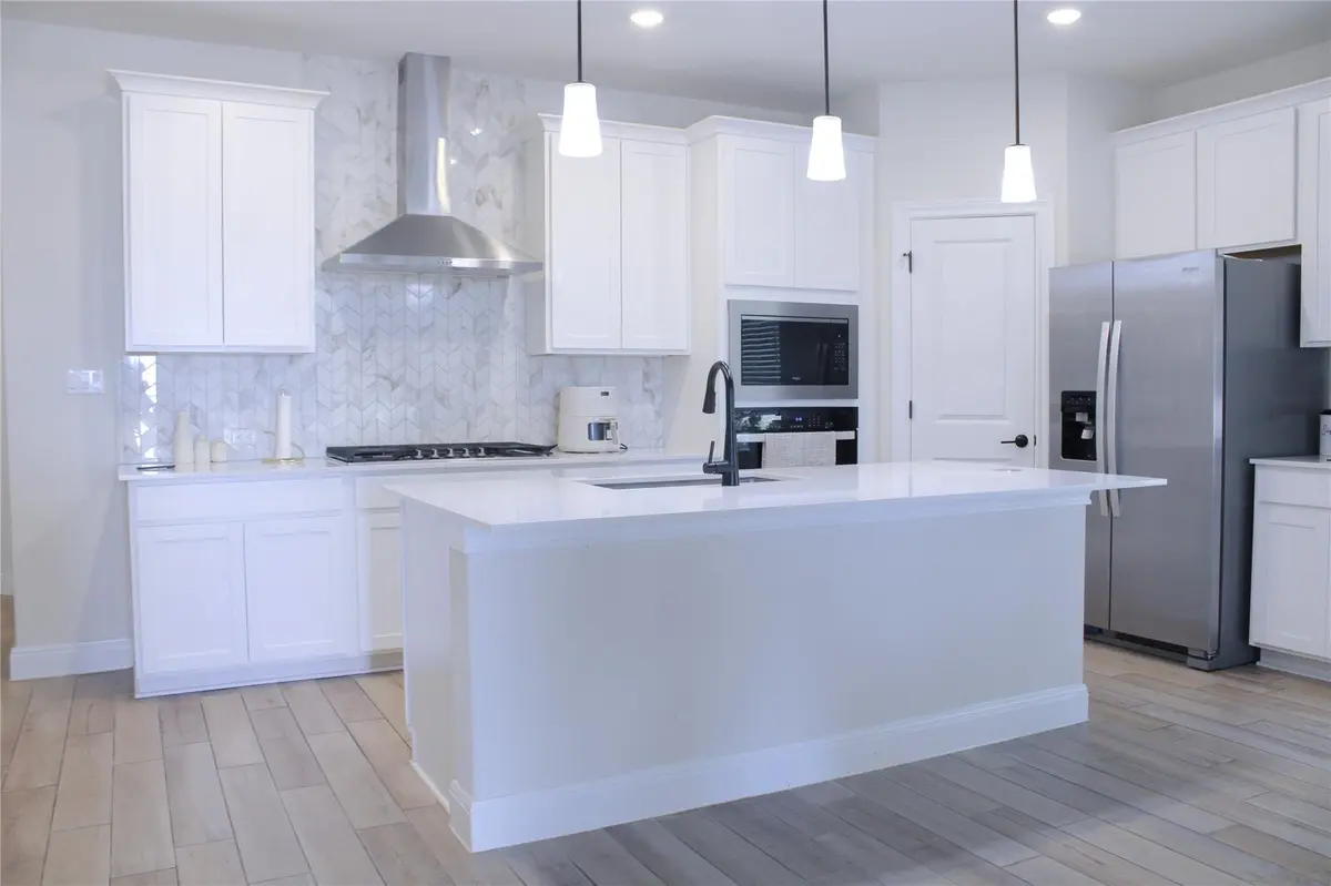 181 Tree Nut LOOP, Buda, TX 78610