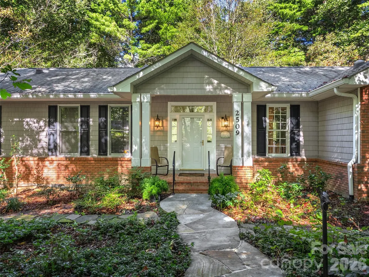 2509 Little River RD, Hendersonville, NC 28739