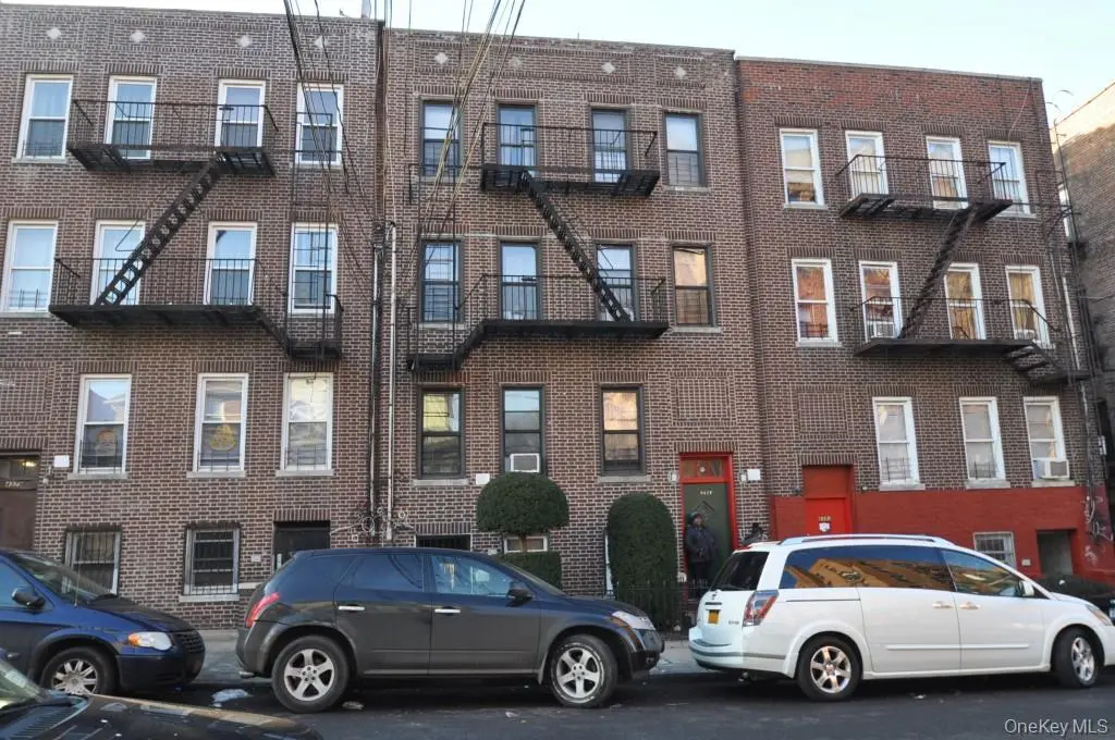 4381 Matilda AVE, Bronx, NY 10466