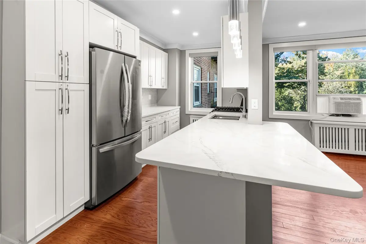 1133 Midland AVE #2C, Bronxville, NY 10708