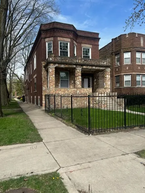 7758 S Saginaw AVE #2, Chicago, IL 60649
