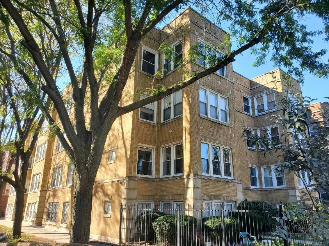 3512 W Leland AVE #1, Chicago, IL 60625