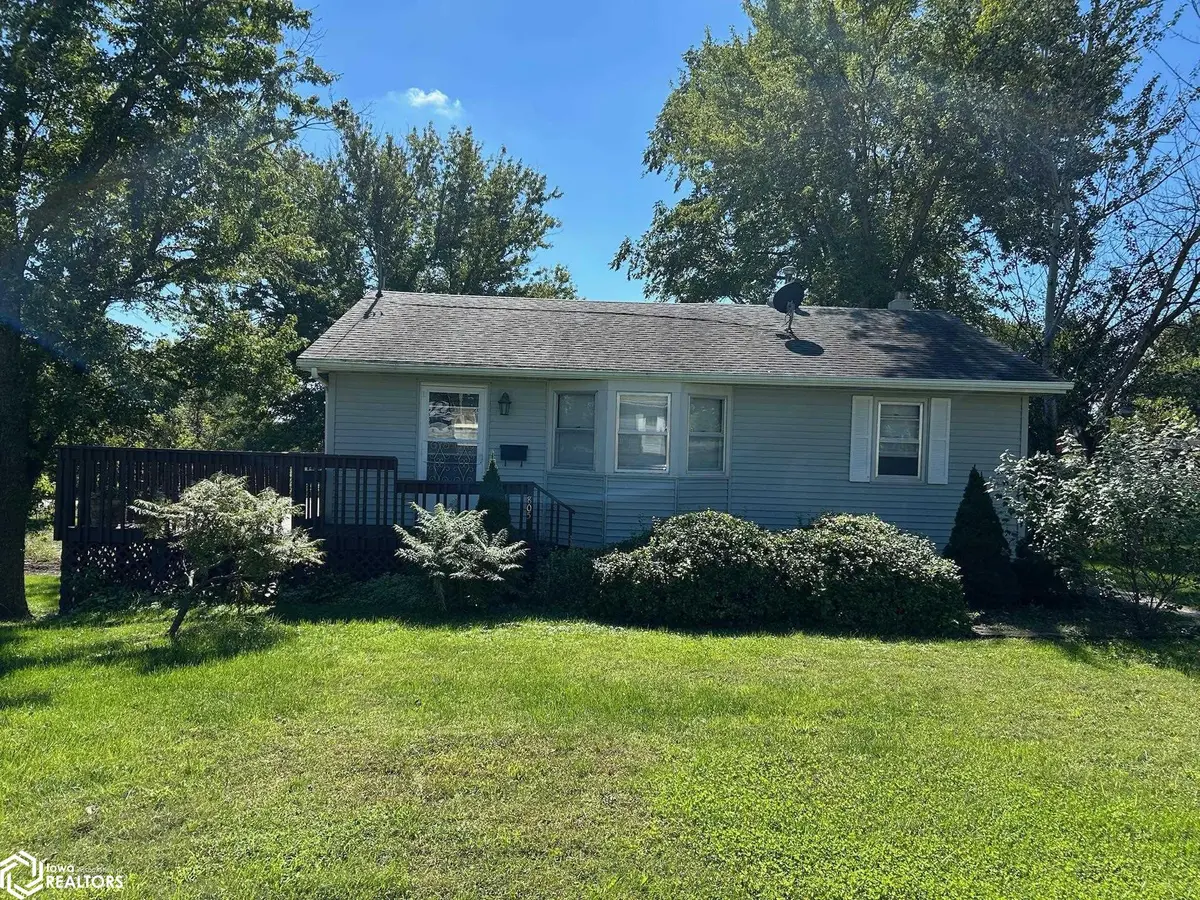 805 SE 5Th ST, Leon, IA 50144
