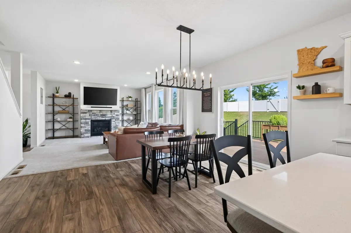 972 Forest Edge CIR, Jordan, MN 55352