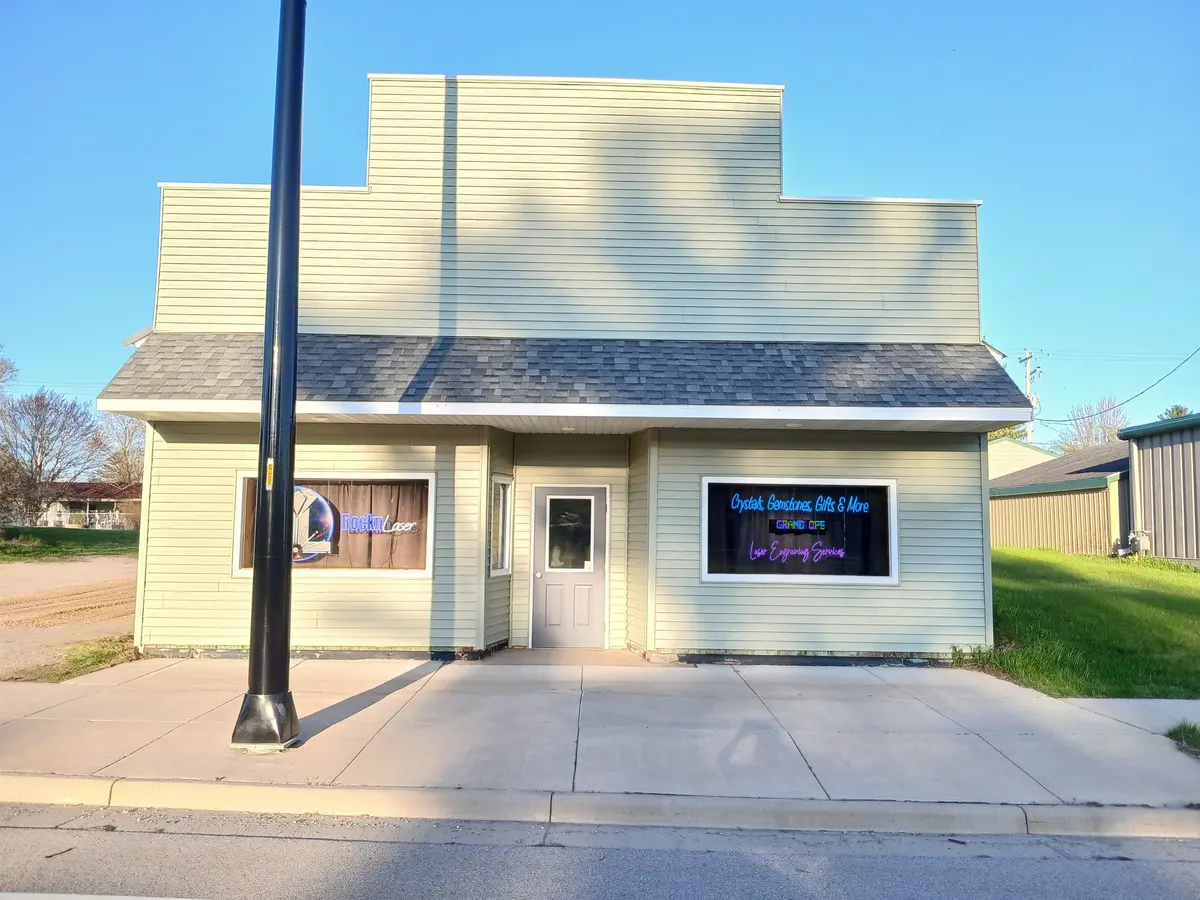 416 MAIN ST, Wausaukee, WI 54177