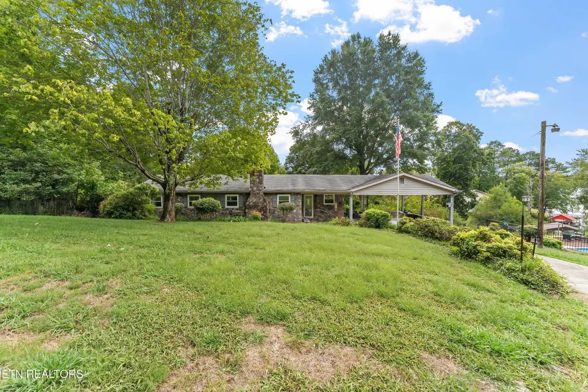 1629 Piney Point Rd, Spring City, TN 37381