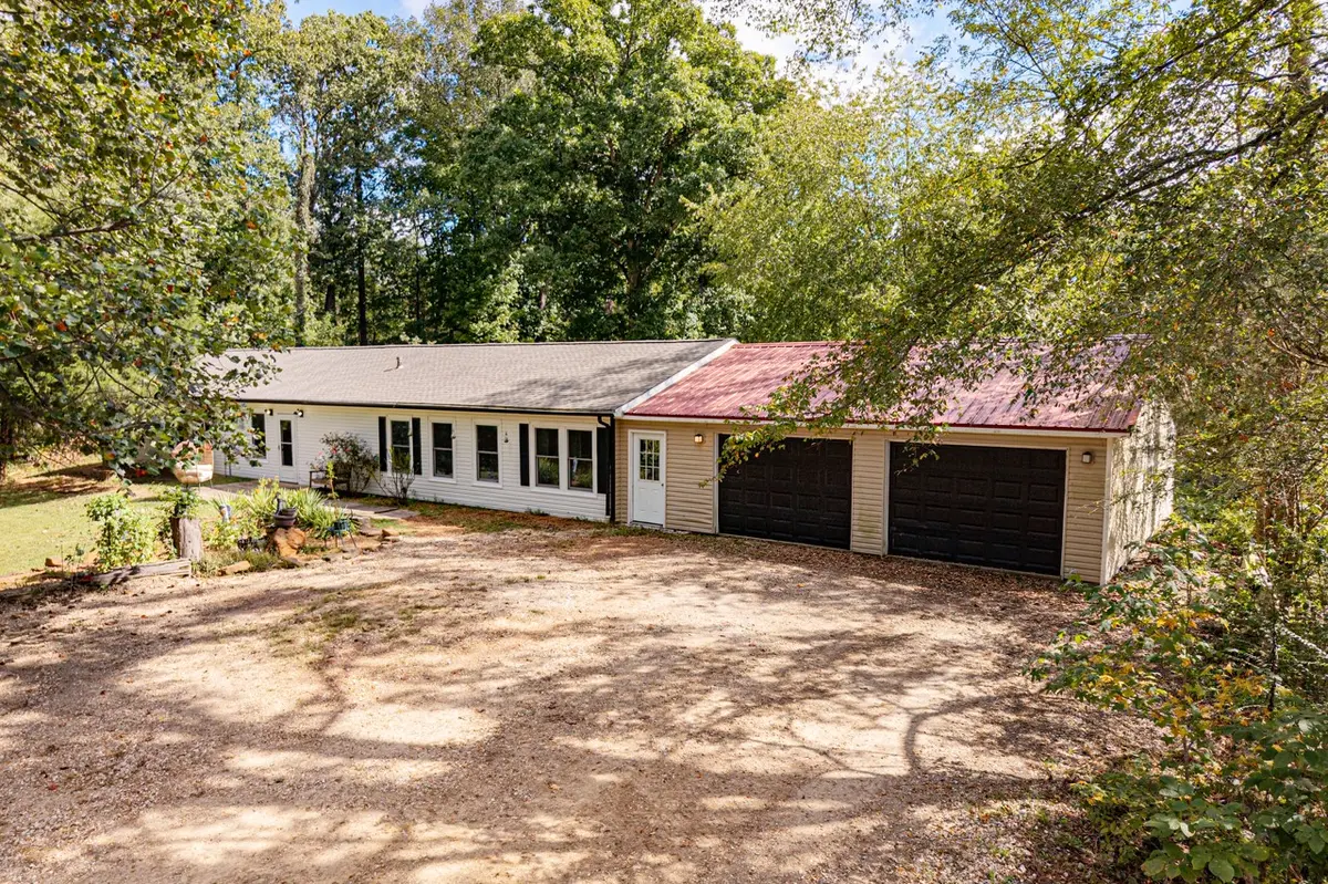629 Brasfield Rd, Dresden, TN 38225