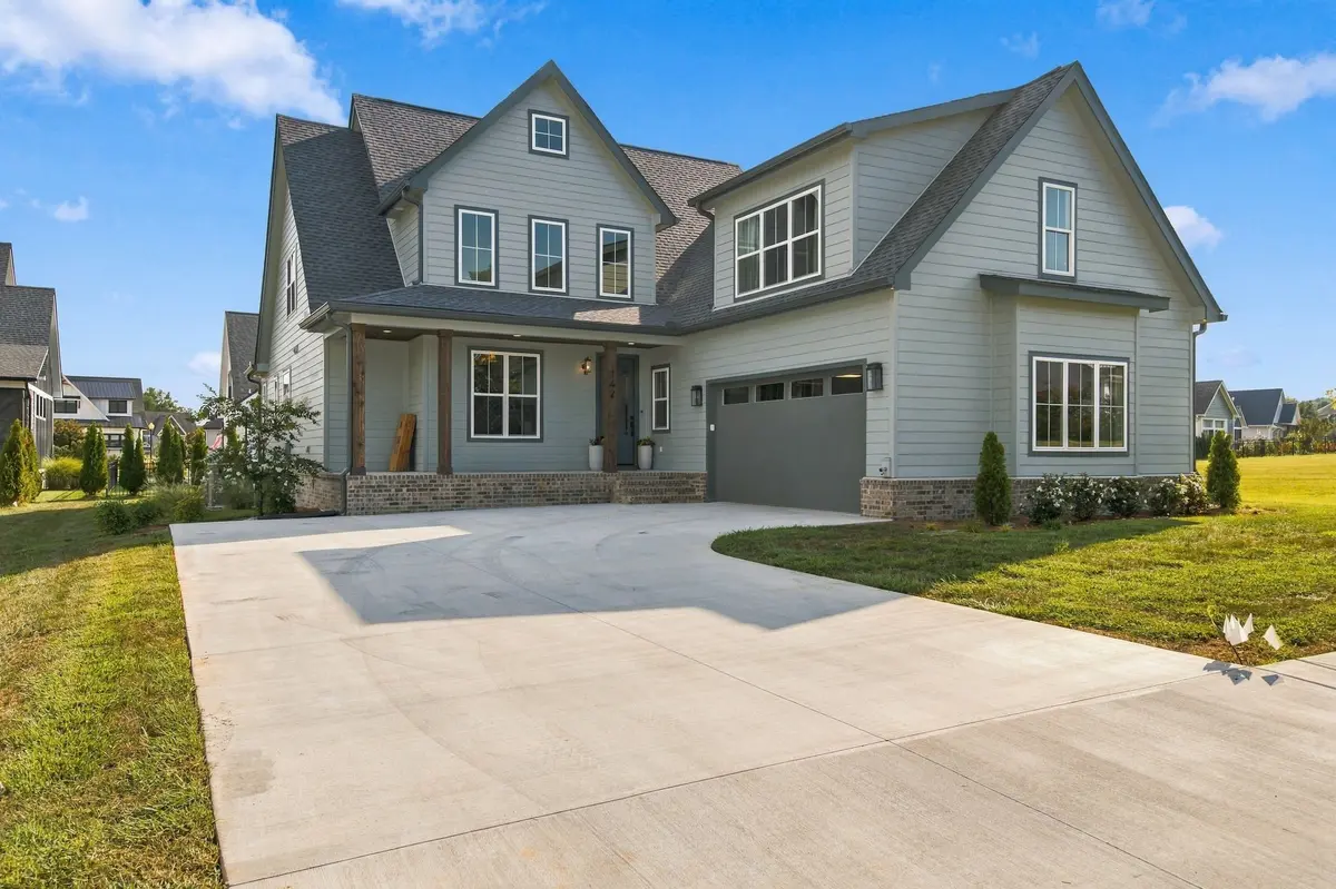 142 Hammock Dr, Winchester, TN 37398